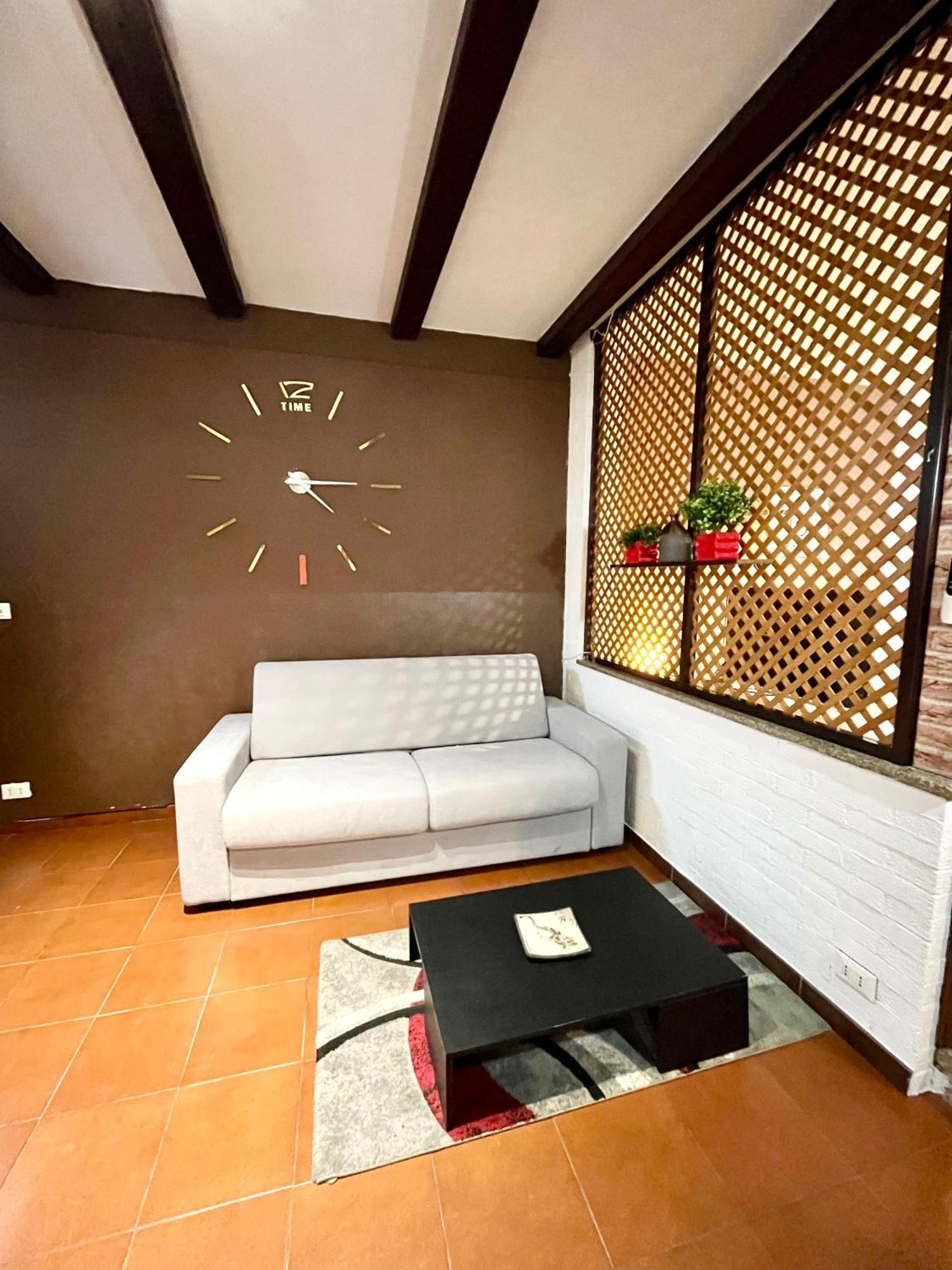 Appartamento Homemade A Due Passi Da Centro Biella Exterior photo